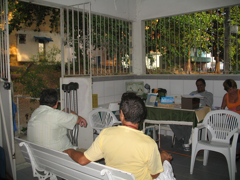 Residents at Curupaití