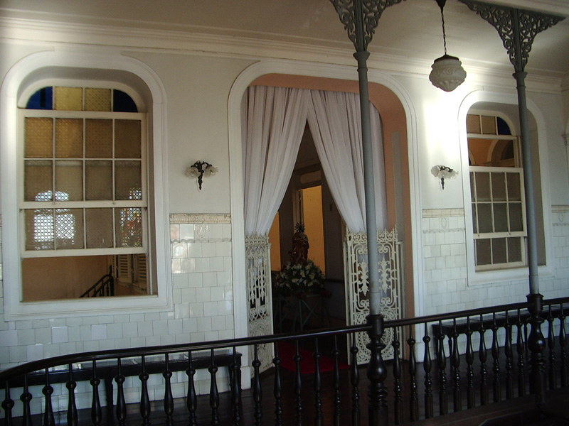 The interior of Frei Antônio