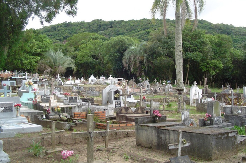 The cemetery in Itapuã