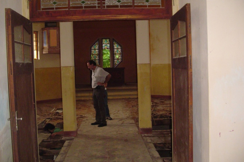Ruins of the church in Itapuã
