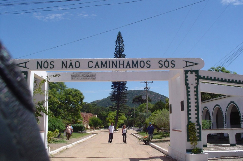 The entrance to the colony of Itapuã