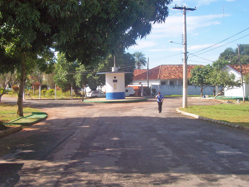 Entry to the Colônia Santa Marta today