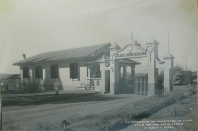 Entrance to the Colony Santo Angelo