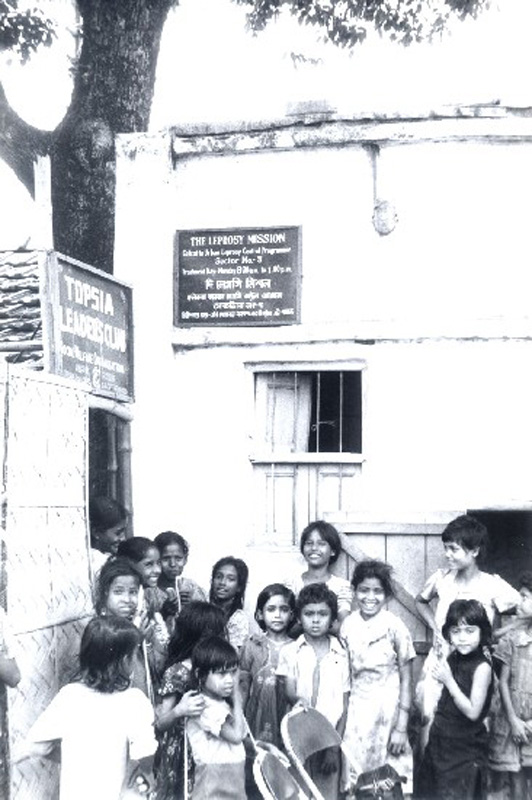 Patients and friends at TLM leprosy control clinic, Calcutta.