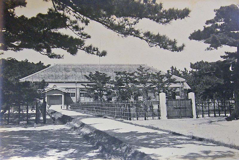 Entry to Oshima