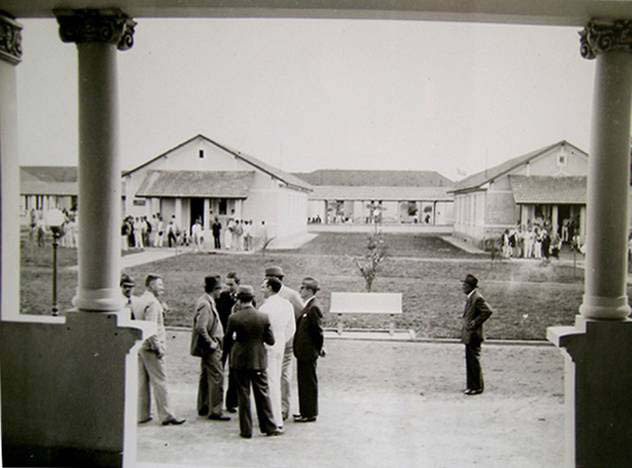 The pavilions at Aimorés