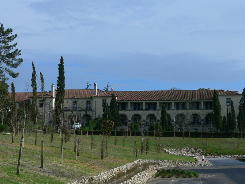 Front view of the Rovisco Pais pavilion