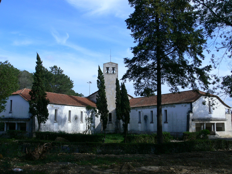 The Church at Rovisco Pais had separate sections for the segregation of men and women